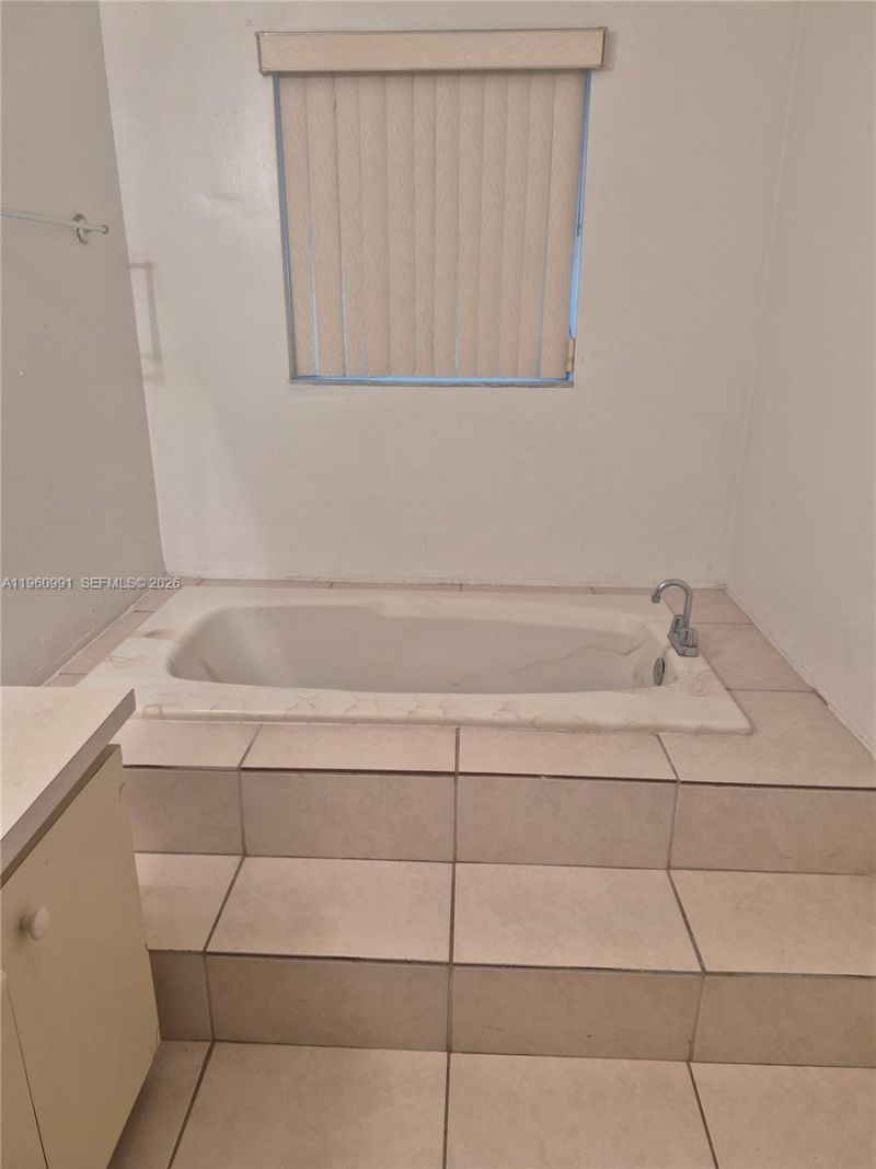 2747 NW 47th Ln, Unit 3006, Lauderdale Lakes, FL 33313 Photo