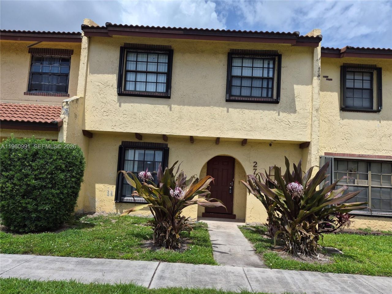 2747 NW 47th Ln, Unit 3006, Lauderdale Lakes, FL 33313 Photo