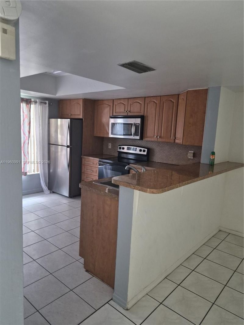 2747 NW 47th Ln, Unit 3006, Lauderdale Lakes, FL 33313 Photo