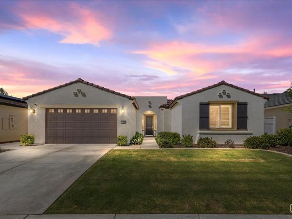 14222 Barbon Beck Avenue, Bakersfield, CA 93311