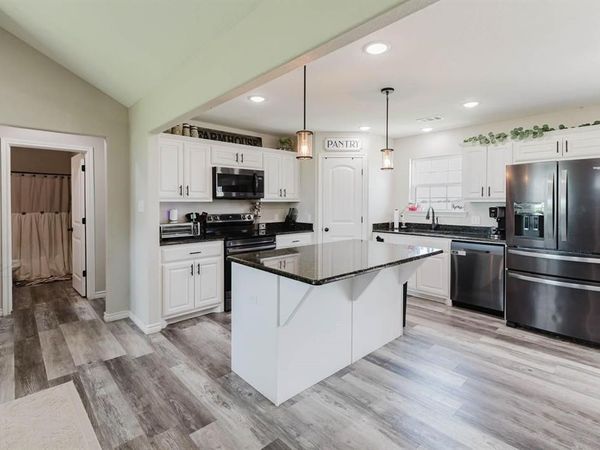 8615 N Fm 51, Decatur, TX 76234