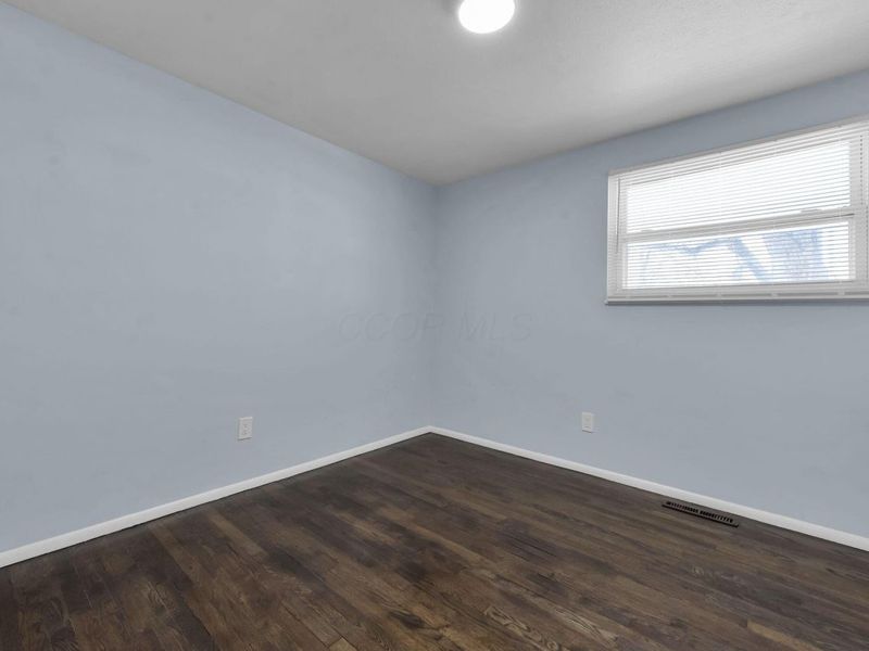 3866 Eakin Road, Columbus, OH 43228 Photo 13