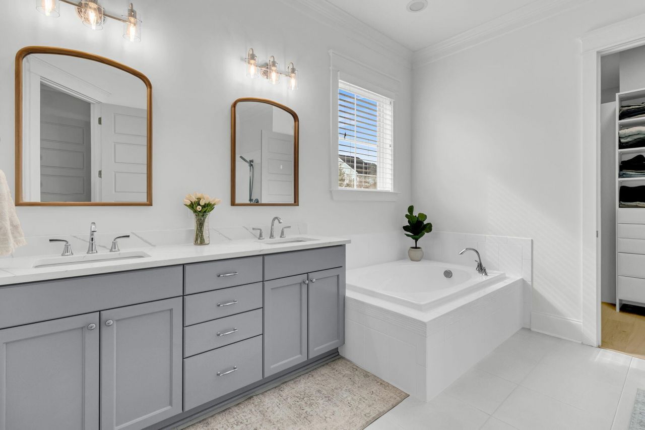 2648 Augustus Street Photo 28