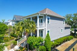 2648 Augustus Street photo 4