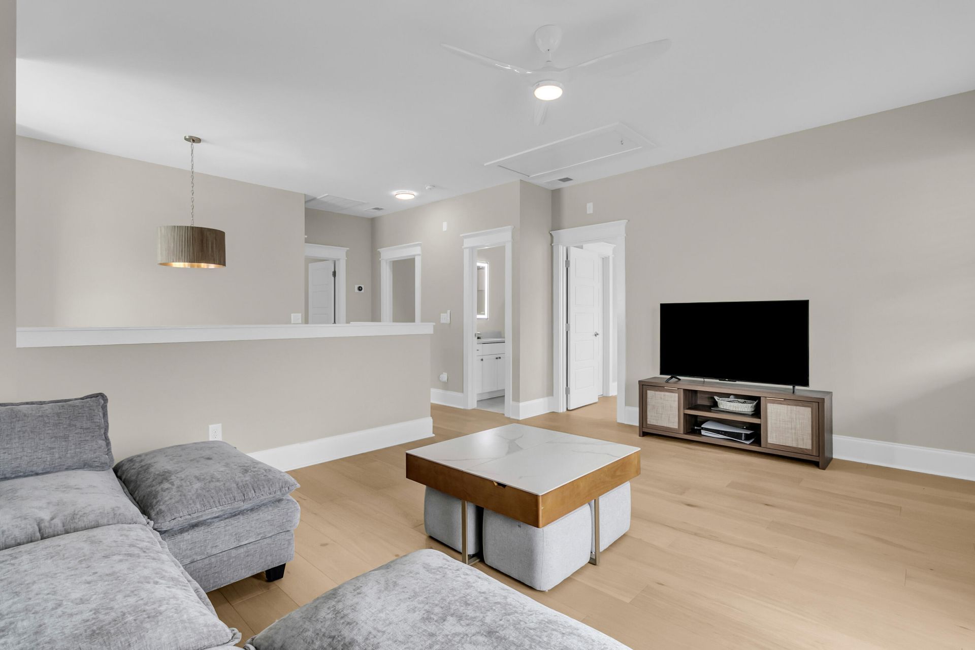 2648 Augustus Street Photo 38