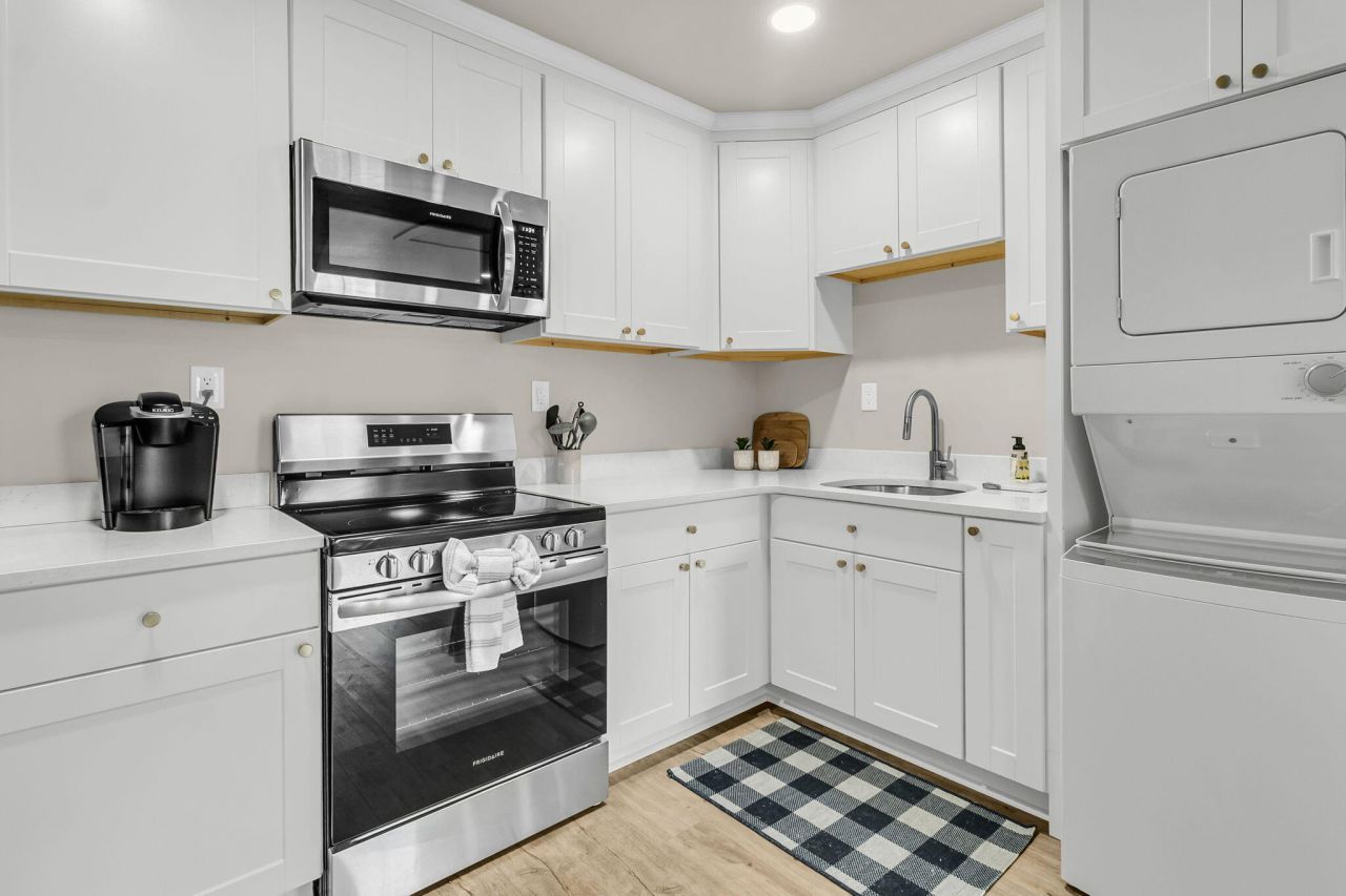 2648 Augustus Street Photo 45