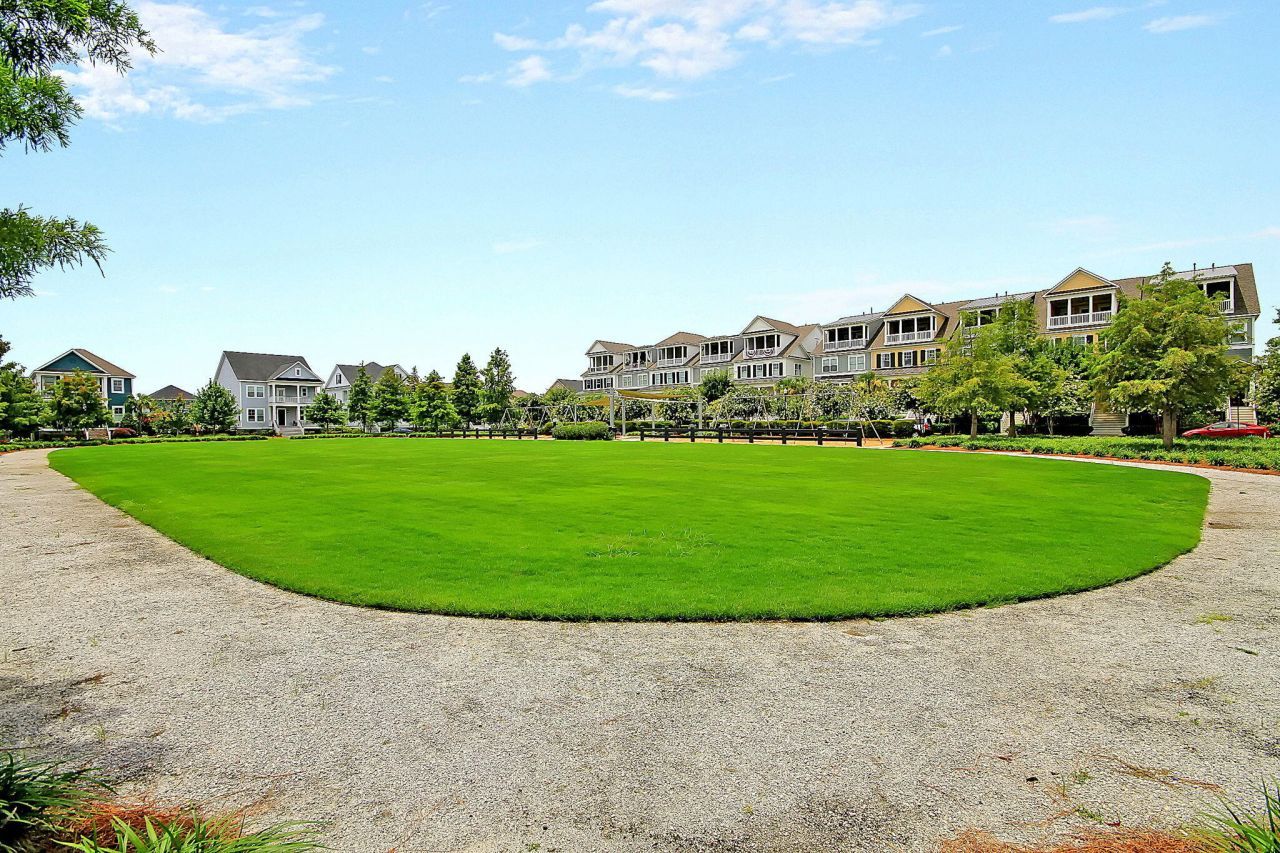 2648 Augustus Street Photo 56