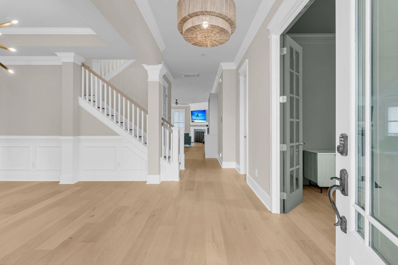 2648 Augustus Street Photo 7