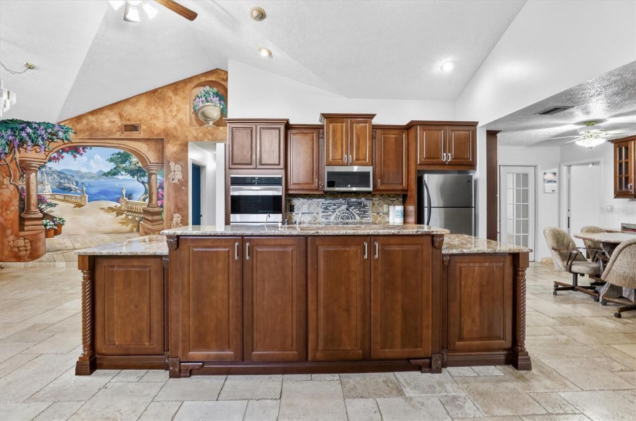 2725 W Charing Road, Avon Park, FL 33825 Photo