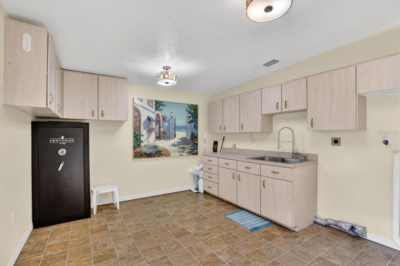 2725 W Charing Road, Avon Park, FL 33825 Photo