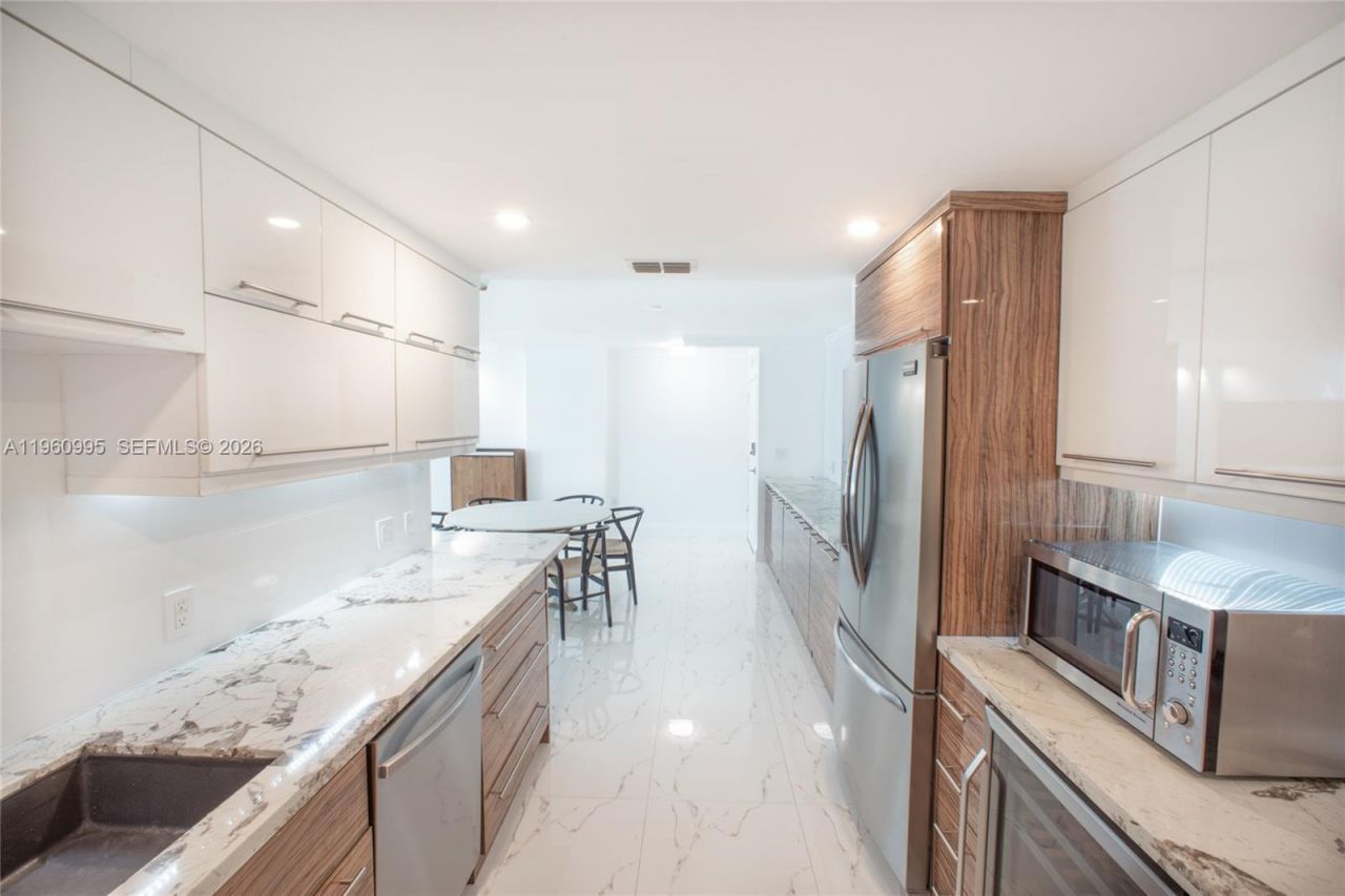 11 Island Ave, Unit 1107, Miami Beach, FL 33139 Photo