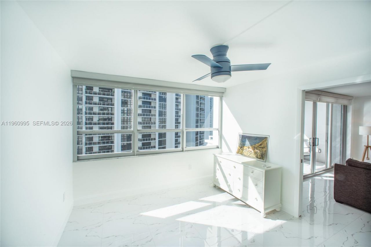 11 Island Ave, Unit 1107, Miami Beach, FL 33139 Photo