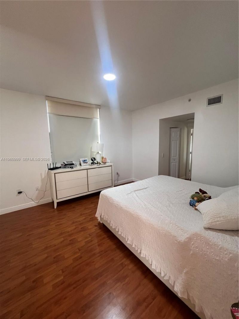 888 S Douglas Rd, Unit 1103, Coral Gables, FL 33134 Photo