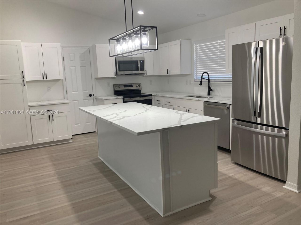 2020 NE 11 Place, Ocala, FL 34470 Photo