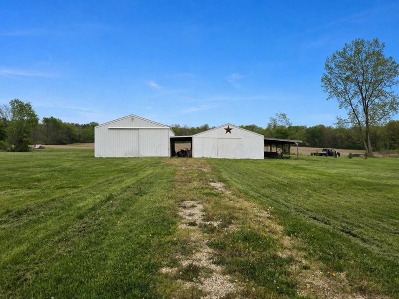 6595 Watkins Road SW, Pataskala, OH 43062 Photo 2