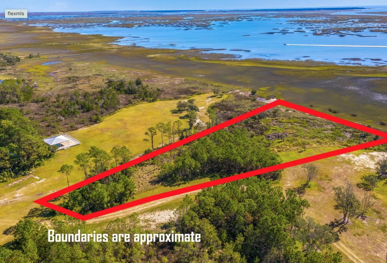 2739 Hamlin Beach Road Photo 4