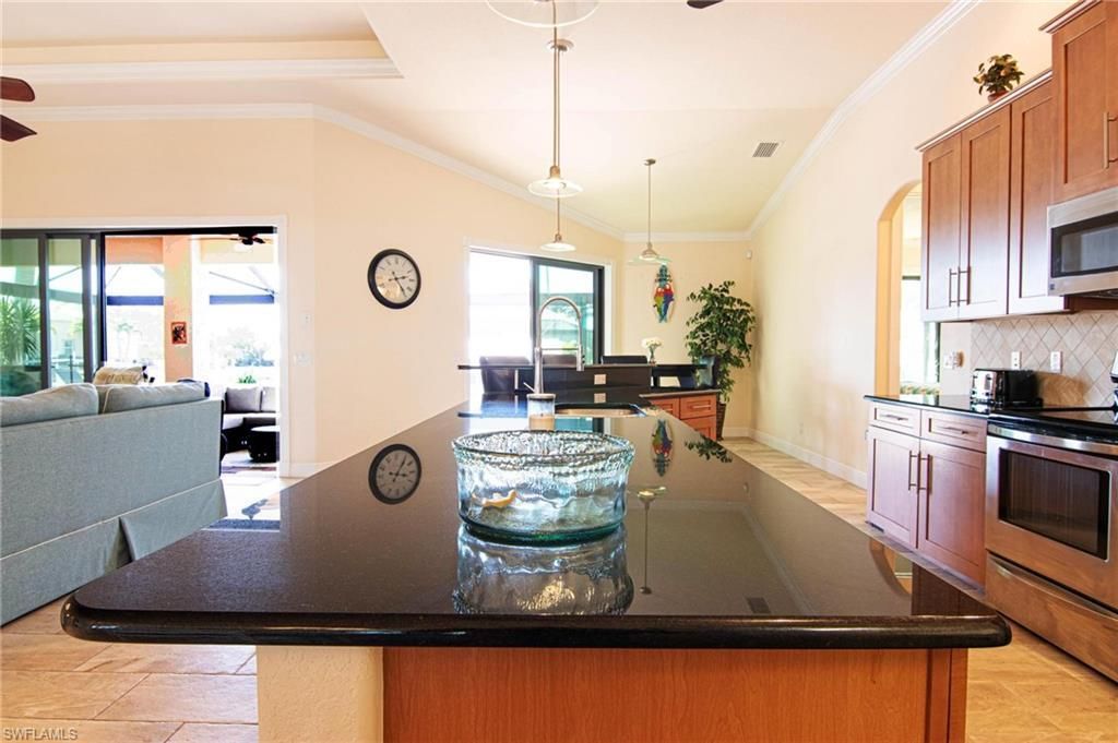 4122 SW 21st Pl, Cape Coral, FL 33914 Photo