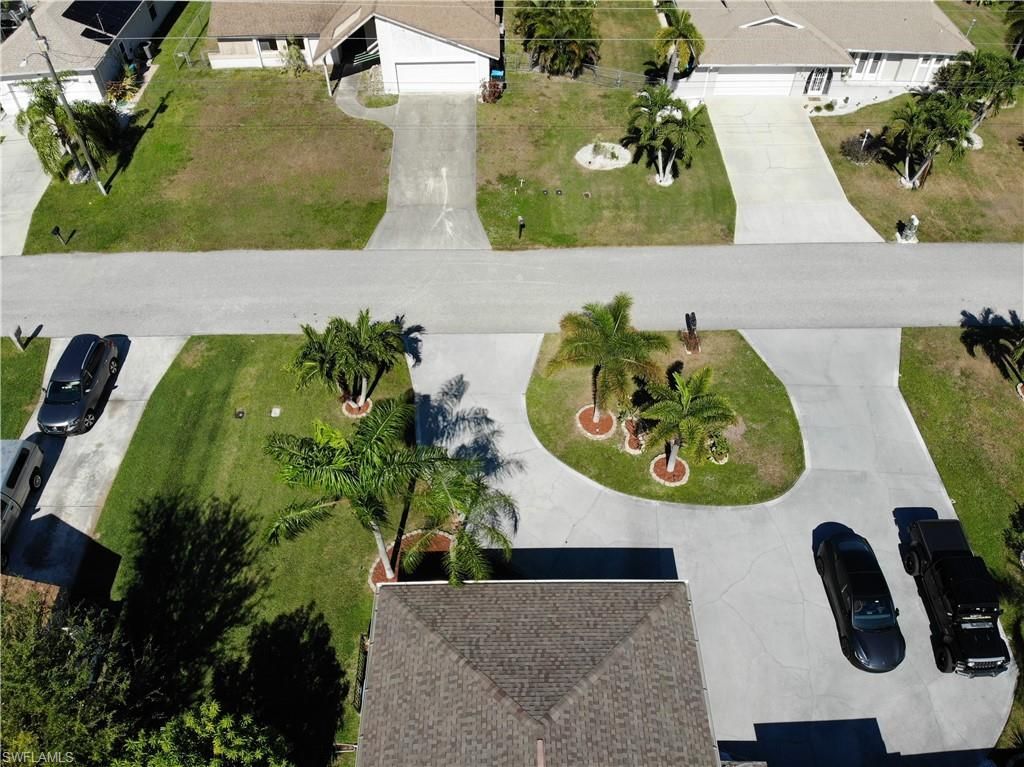 320 SE 28th Ter, Cape Coral, FL 33904 Photo