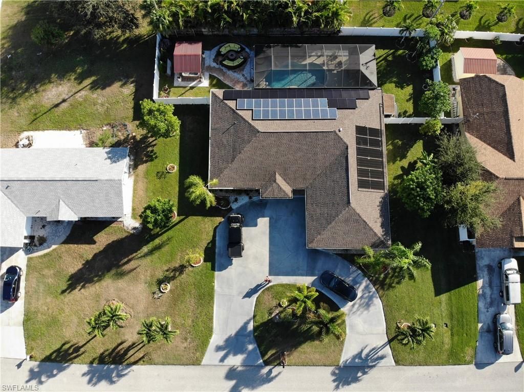 320 SE 28th Ter, Cape Coral, FL 33904 Photo