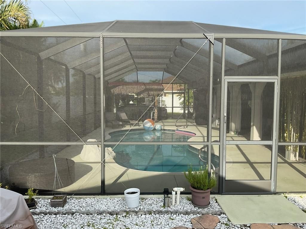 320 SE 28th Ter, Cape Coral, FL 33904 Photo