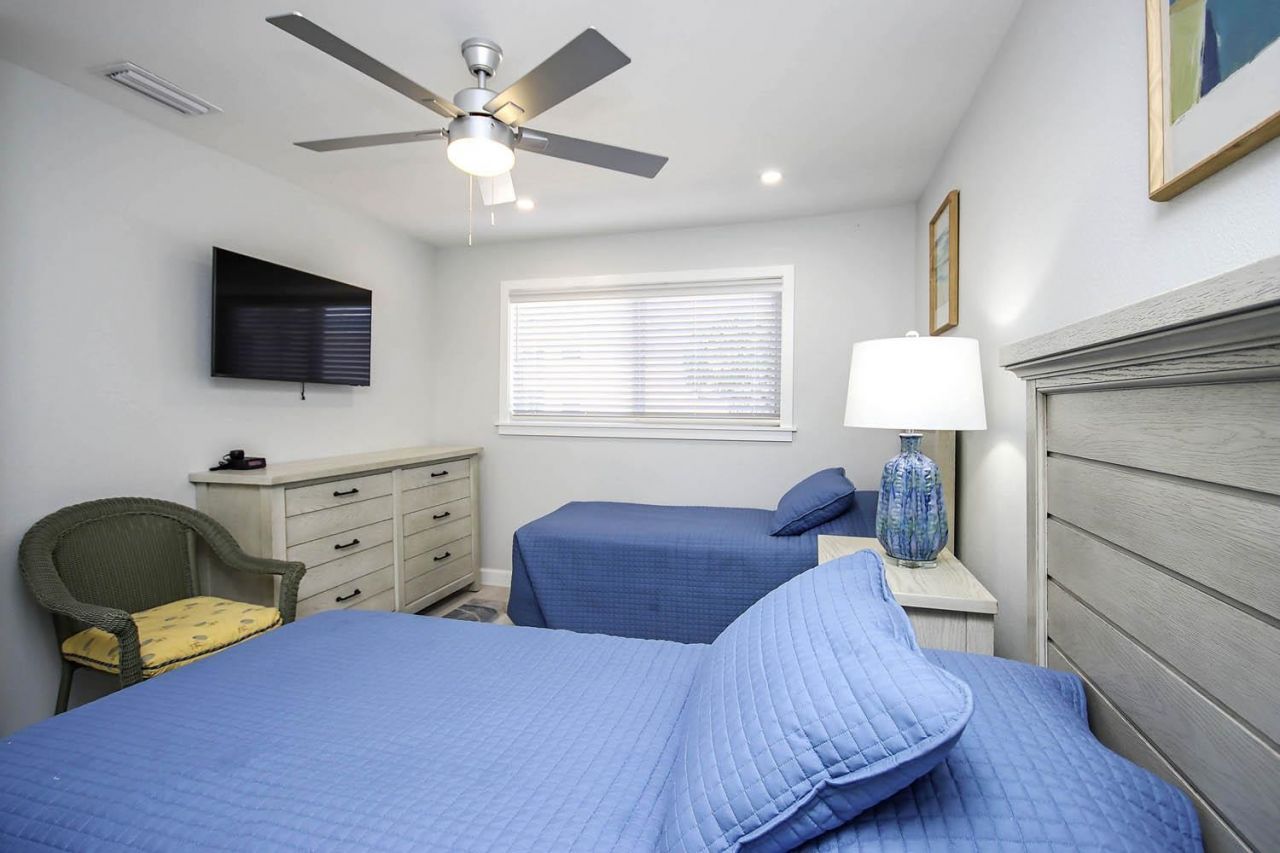 827 E Gulf Dr, Unit E4, Sanibel, FL 33957 Photo