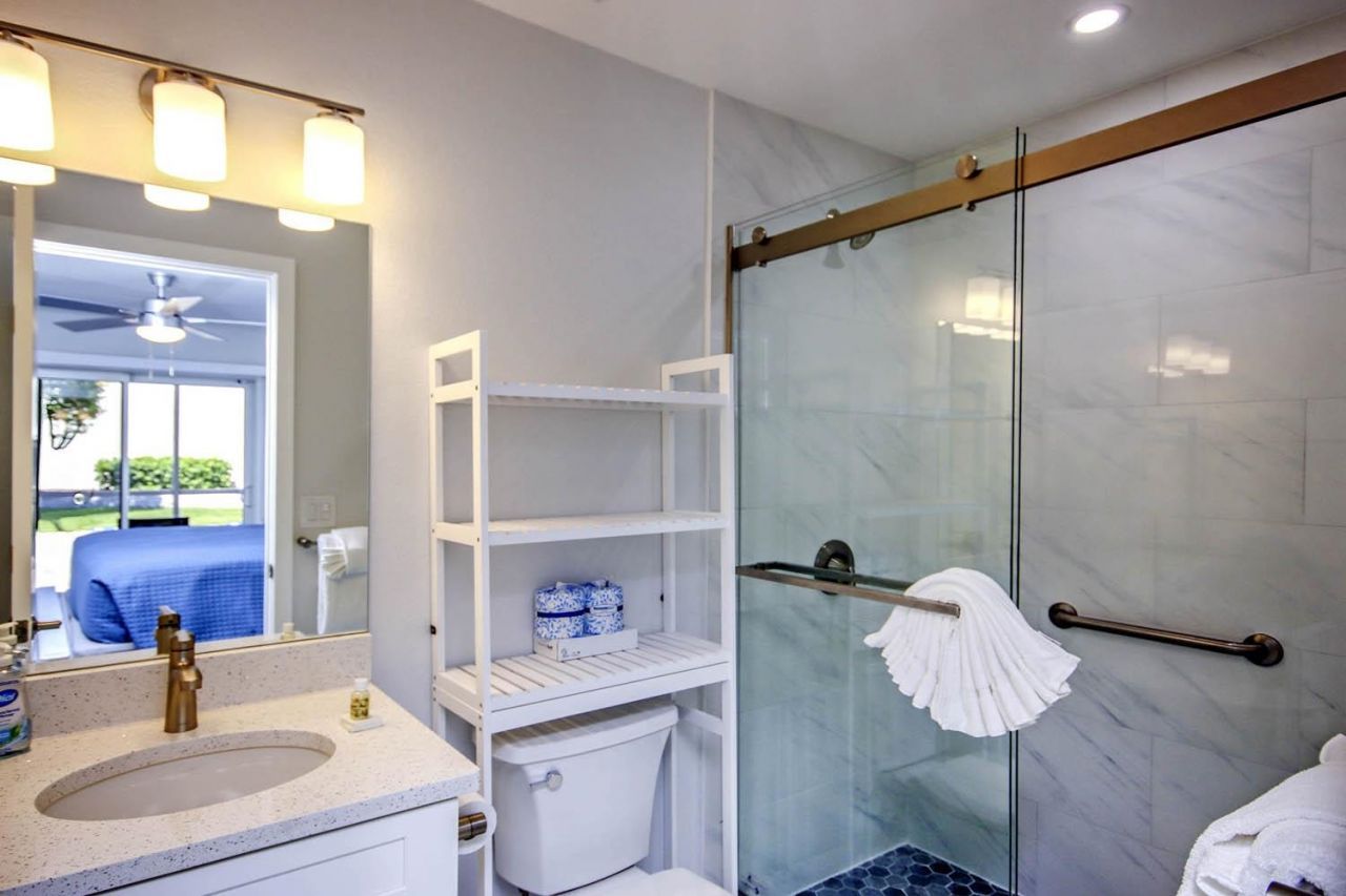 827 E Gulf Dr, Unit E4, Sanibel, FL 33957 Photo