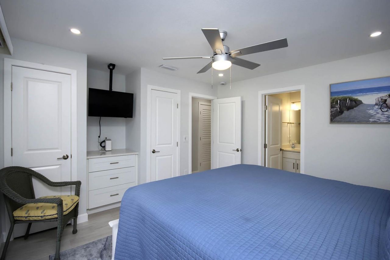 827 E Gulf Dr, Unit E4, Sanibel, FL 33957 Photo