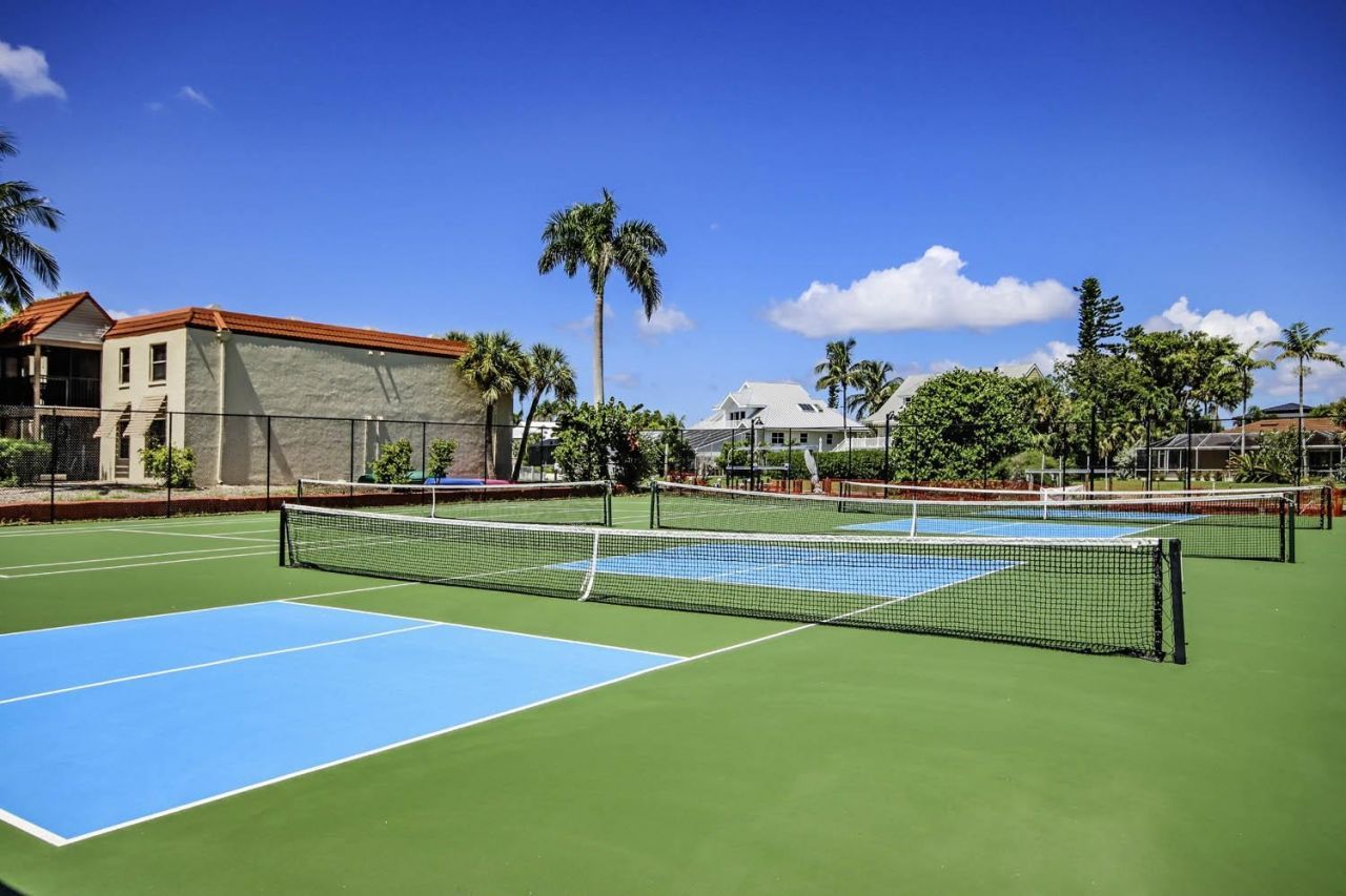 827 E Gulf Dr, Unit E4, Sanibel, FL 33957 Photo