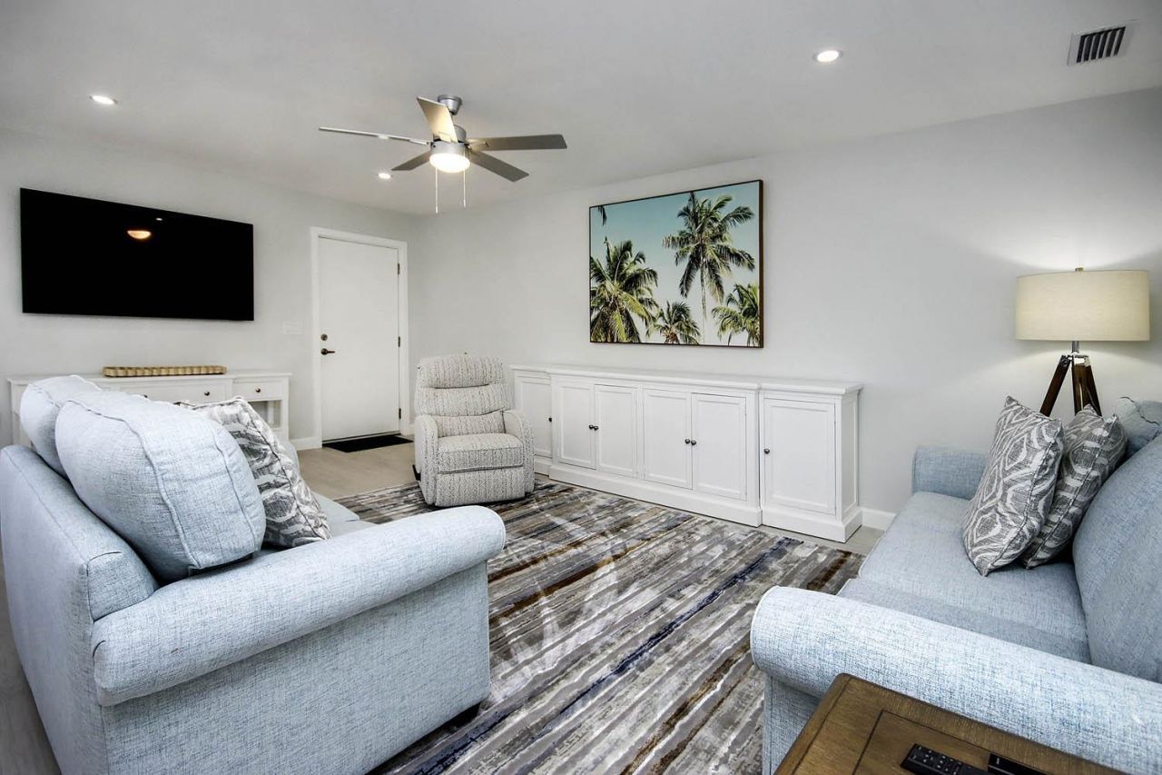 827 E Gulf Dr, Unit E4, Sanibel, FL 33957 Photo