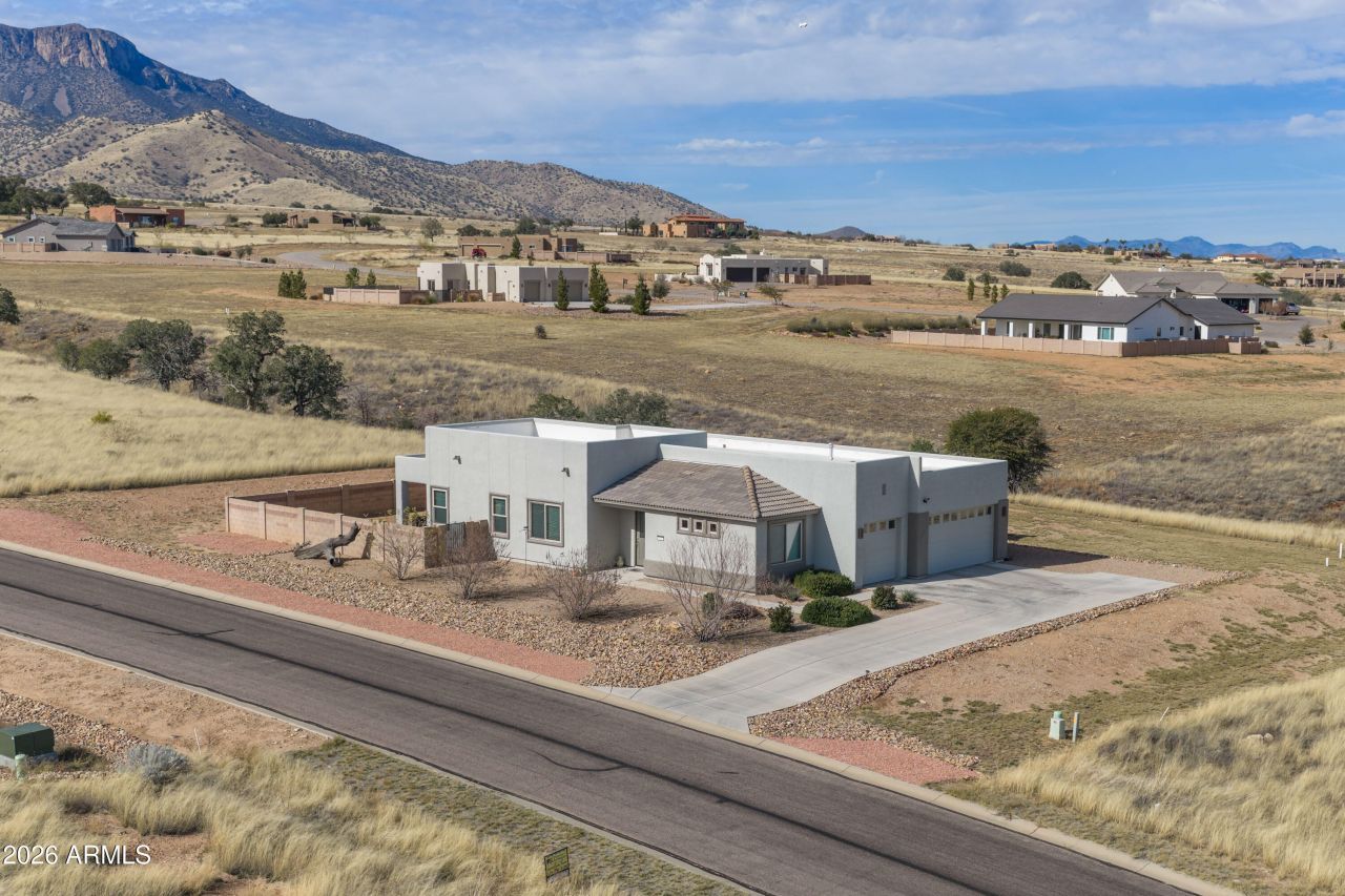 6532 E Saddlehorn Circle, Hereford, AZ 85615 Main Photo