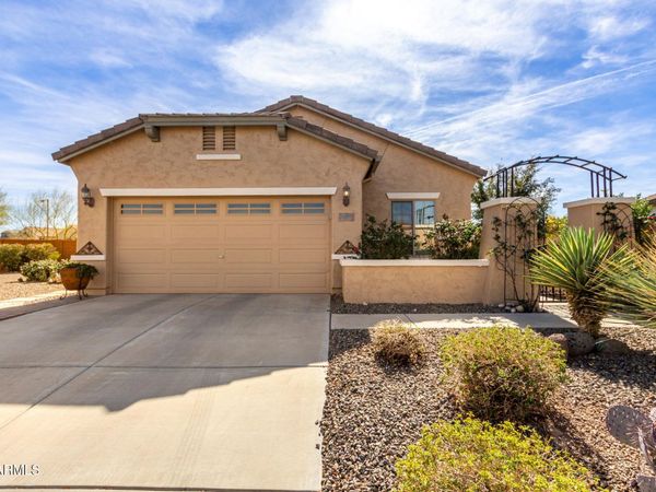 26057 W SEQUOIA Drive, Buckeye, AZ 85396