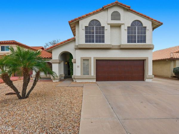 435 W NIDO Circle, Mesa, AZ 85210