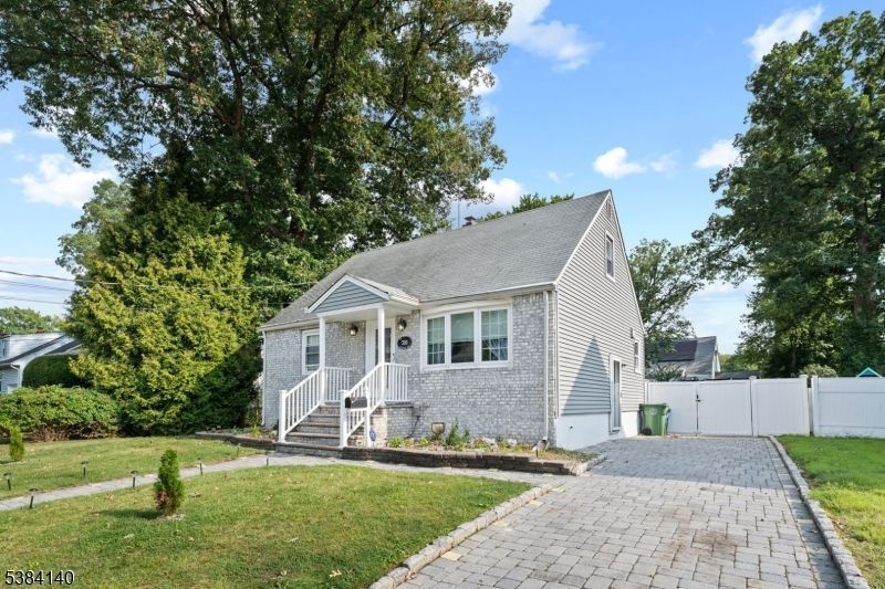 310 Stockton Ave, Roselle, NJ 07203 Main Photo