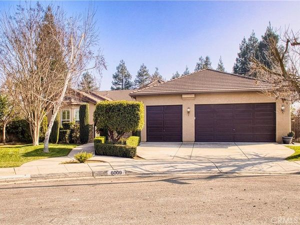 6009 W Goux, Fresno, CA 93722