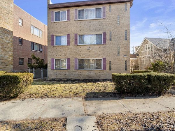 7227 N Ridge Boulevard, Unit 1A, Chicago, IL 60645