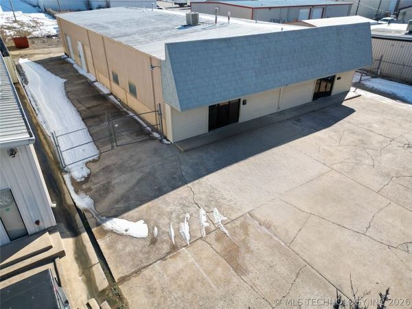 165 S 122nd East Avenue , Tulsa, OK 74128