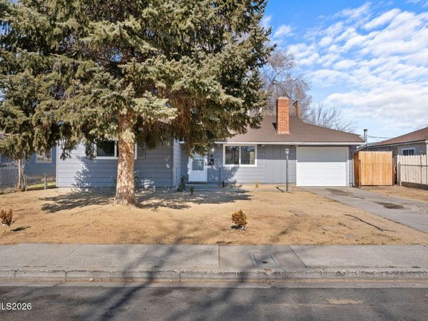 14 E Greenbrae Drive, Sparks, NV 89431