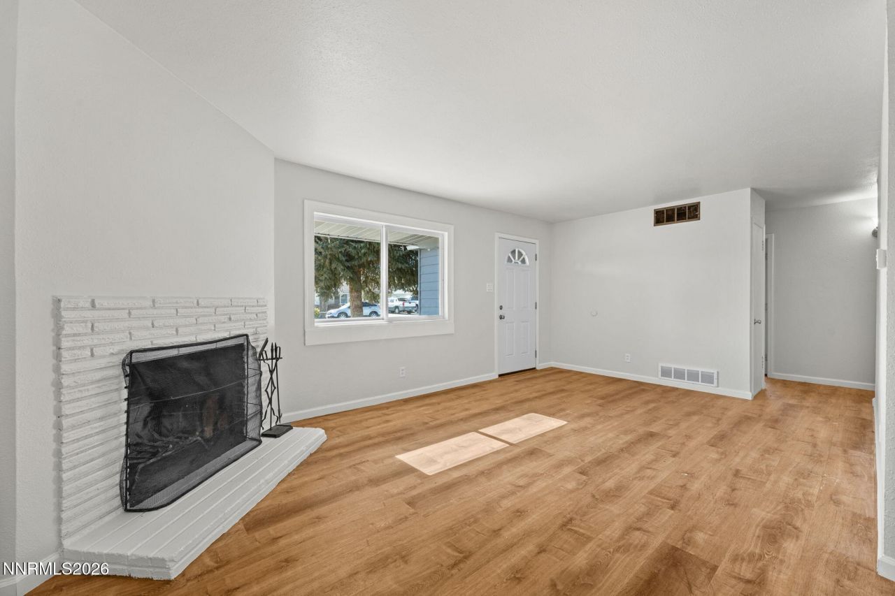 14 E Greenbrae Drive, Sparks, NV 89431 Photo