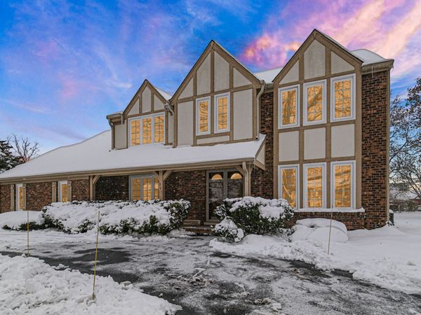 967 W Bauer Road, Naperville, IL 60563