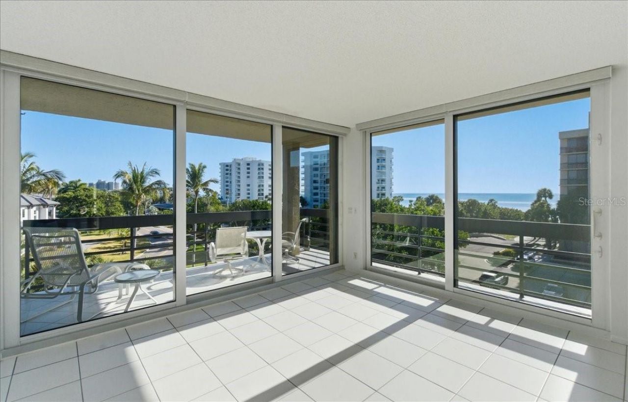 1065 Gulf Of Mexico Drive, Unit 305, Longboat Key, FL 34228 Photo