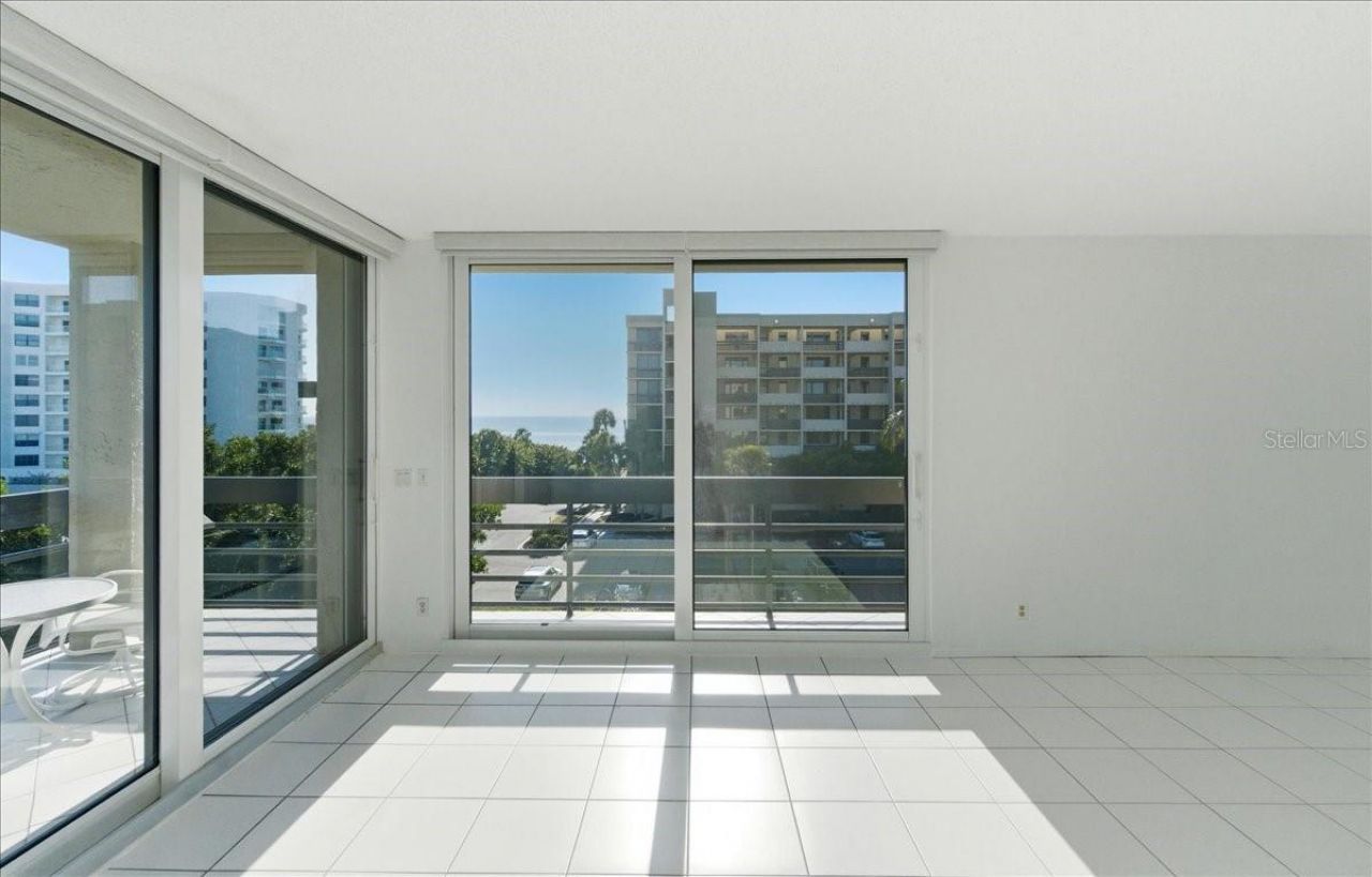 1065 Gulf Of Mexico Drive, Unit 305, Longboat Key, FL 34228 Photo