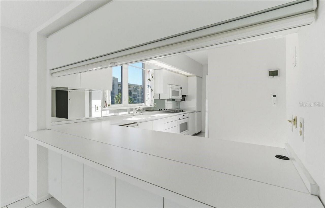 1065 Gulf Of Mexico Drive, Unit 305, Longboat Key, FL 34228 Photo