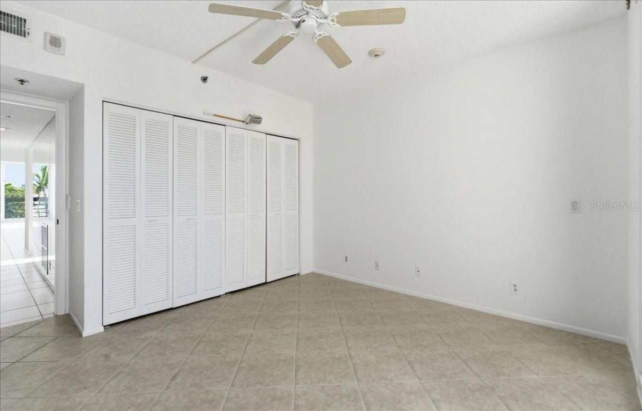 1065 Gulf Of Mexico Drive, Unit 305, Longboat Key, FL 34228 Photo