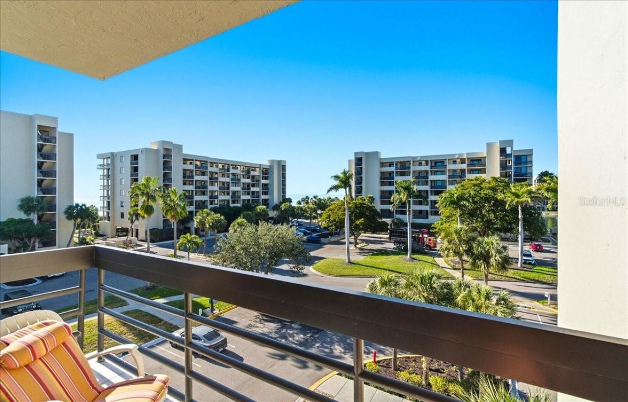 1065 Gulf Of Mexico Drive, Unit 305, Longboat Key, FL 34228 Photo