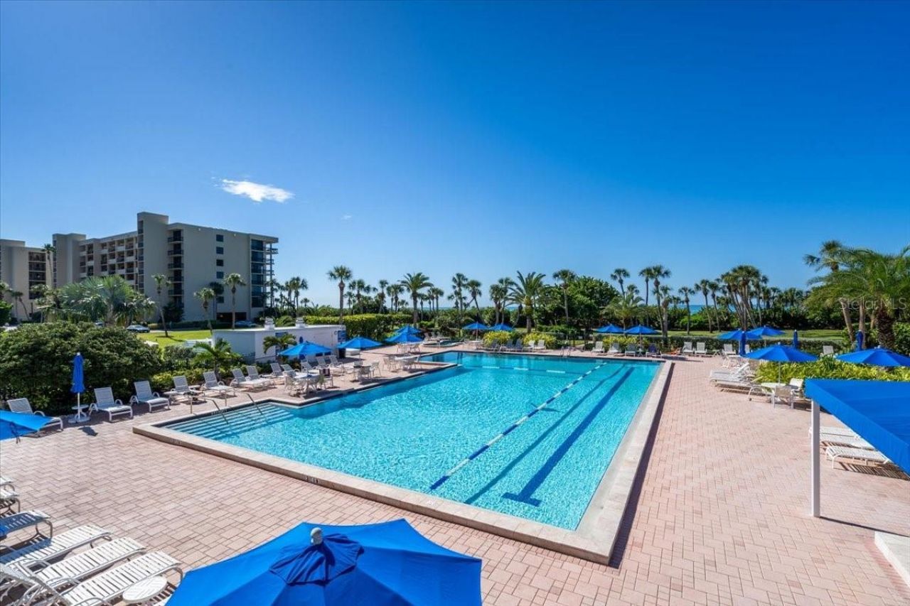 1065 Gulf Of Mexico Drive, Unit 305, Longboat Key, FL 34228 Photo
