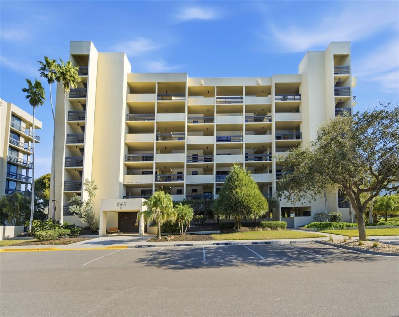 1065 Gulf Of Mexico Drive, Unit 305, Longboat Key, FL 34228 Photo
