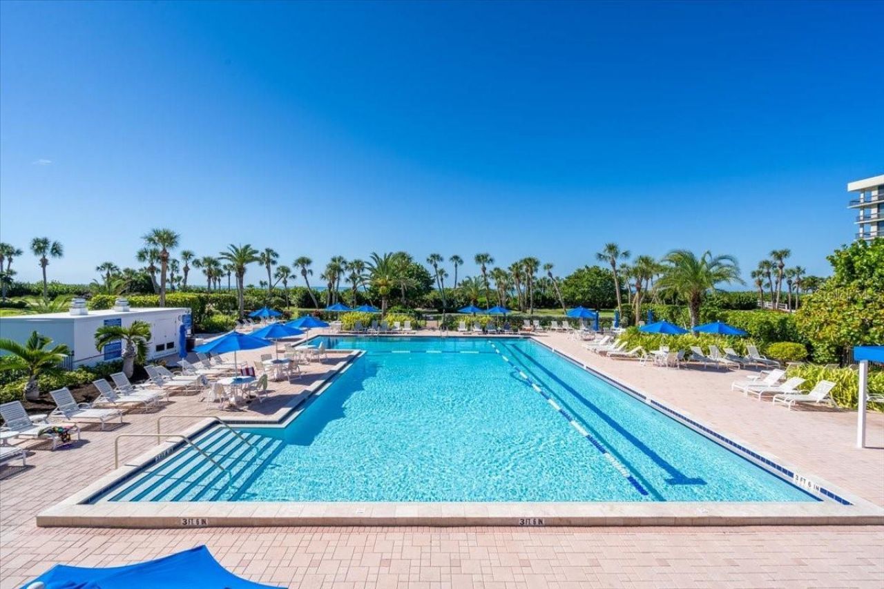 1065 Gulf Of Mexico Drive, Unit 305, Longboat Key, FL 34228 Photo