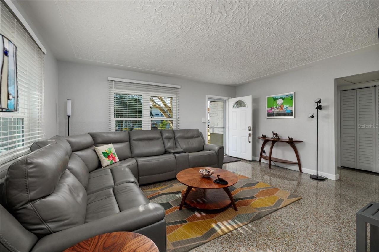 7201 Grevilla Avenue S, South Pasadena, FL 33707 Photo