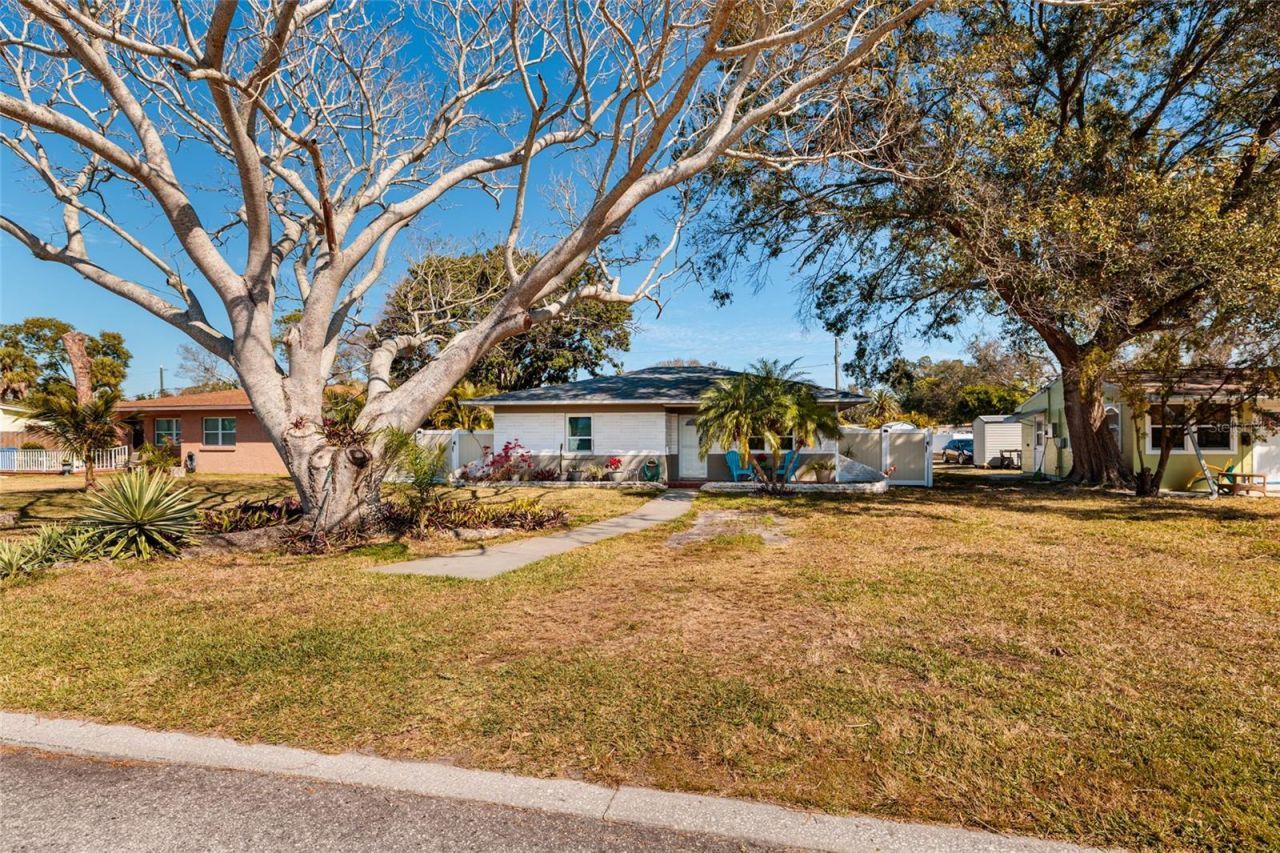 7201 Grevilla Avenue S, South Pasadena, FL 33707 Photo