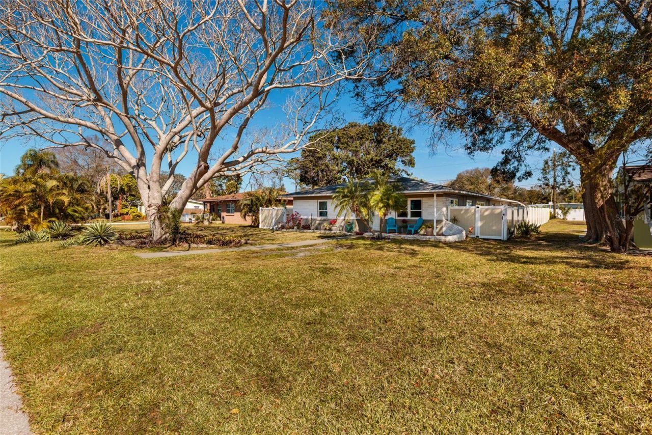 7201 Grevilla Avenue S, South Pasadena, FL 33707 Photo